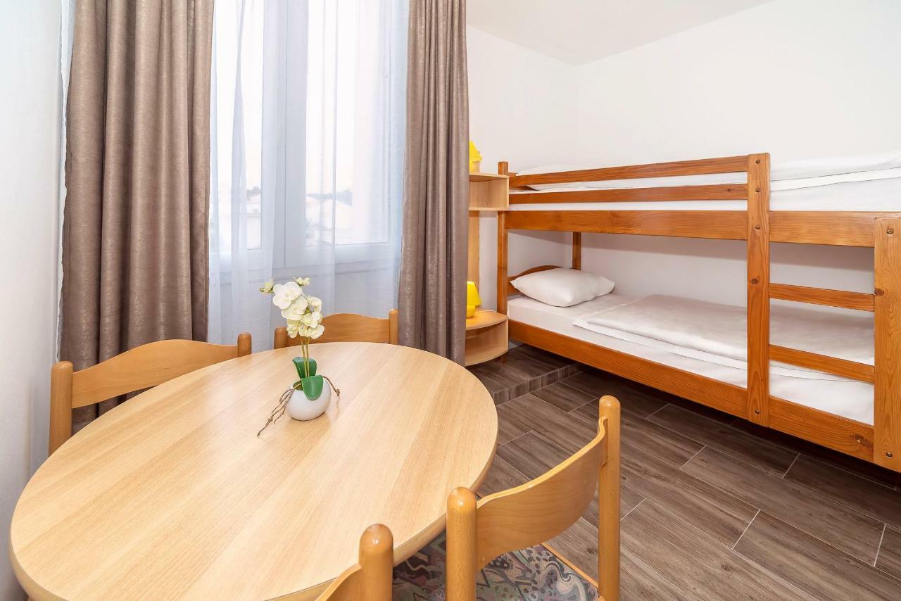 Hotel Omorika プナト エクステリア 写真